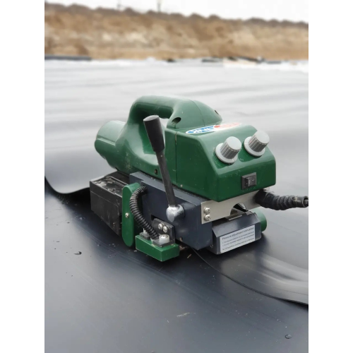 Оренда автоматичної зварювальної машини для hdpe. пвх. тпо Оренда автоматичної зварювальної машини для hdpe. пвх. тпо
